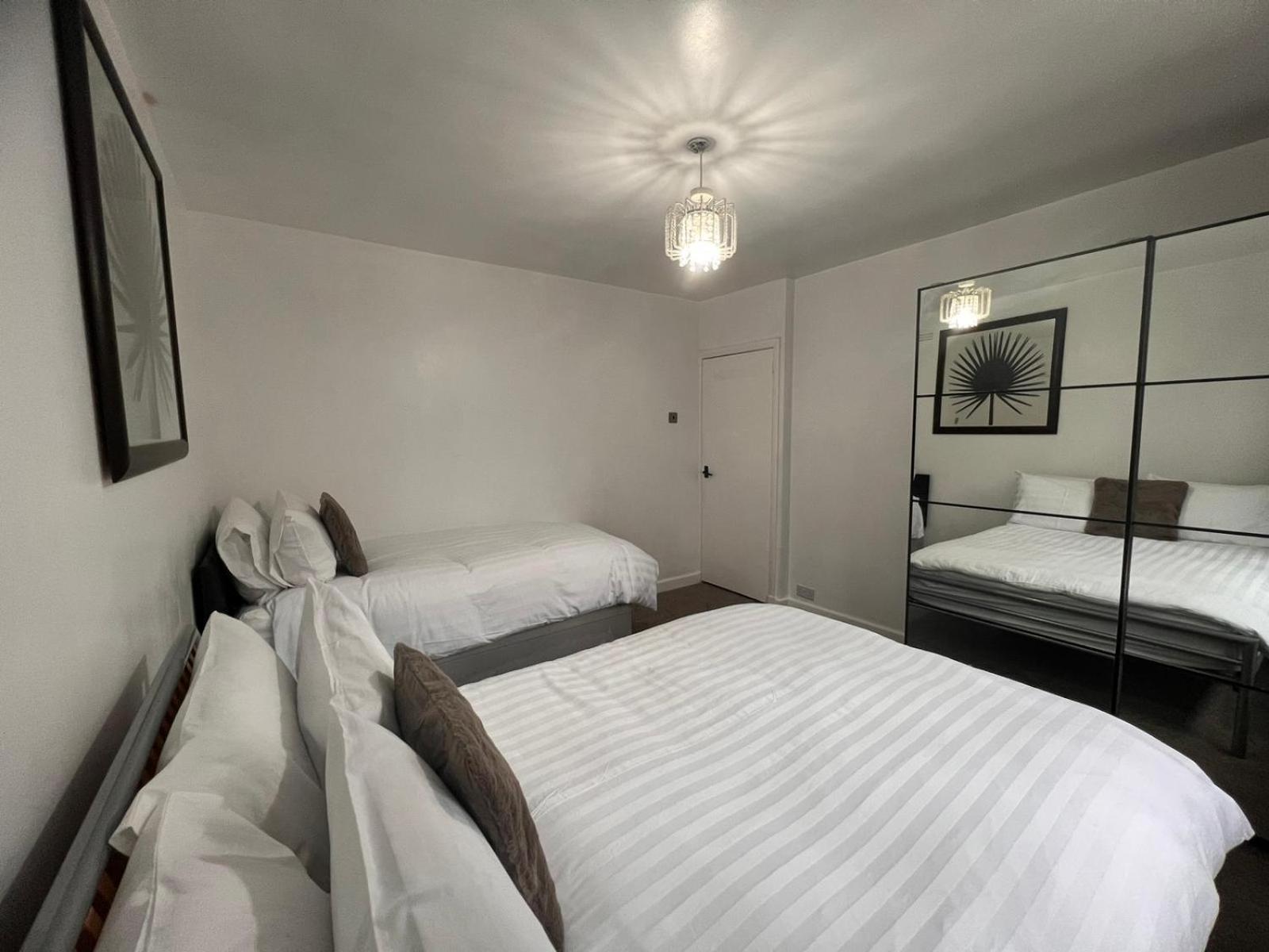 Shared House In Central Location อินเวอร์เนส ภายนอก รูปภาพ